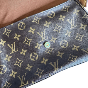 LOUIS VUITTON MONOGRAM LOOPING PM M51147