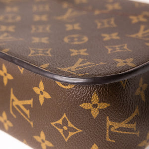 LOUIS VUITTON PASSY MONOGRAM CANVAS BLACK/GOLD HARDWARE (MICROCHIP)