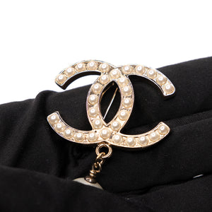 CHANEL CC PEARL DROP BROOCH METAL