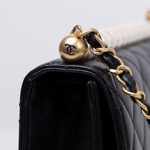 CHANEL PEARL FLAP BAG BLACK GOATSKIN GHW