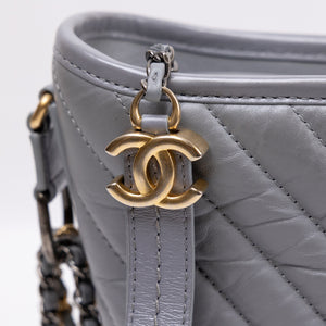 CHANEL SMALL CHEVRON GABRIELLE HOBO BAG GREY CALFSKIN LEATHER MULTICOLOURED HARDWARE