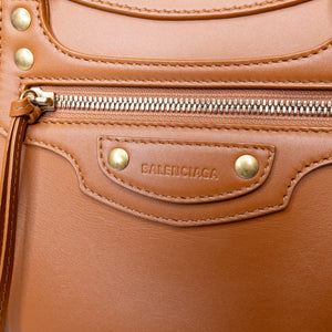 BALENCIAGA SMALL NEO CLASSIC CITY BAG IN BROWN