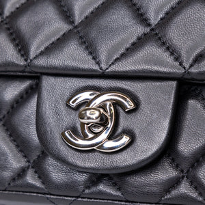 CHANEL MINI CLASSIC FLAP LAMSKIN BLACK