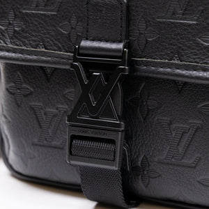 LOUIS VUITTON GETAWAY MESSENGER  BLACK MONOGRAM SHADOW LEATHER BLACK HARDWARE