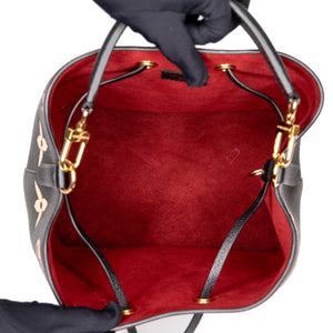 LOUIS VUITTON NEONOE BLACK LEATHER
