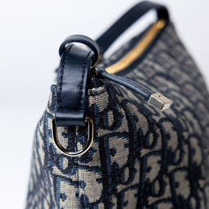 CHRISTIAN DIOR MEDIUM DIORTRAVAL NOMAD POUCH BLUE OBLIQUE