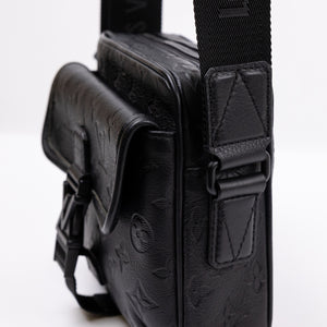 LOUIS VUITTON GETAWAY MESSENGER  BLACK MONOGRAM SHADOW LEATHER BLACK HARDWARE