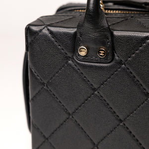 CHANEL 22B SMALL VANITY CASE CALFSKIN BLACK GHW