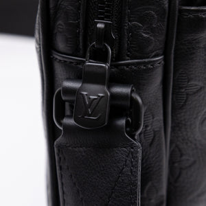 LOUIS VUITTON GETAWAY MESSENGER  BLACK MONOGRAM SHADOW LEATHER BLACK HARDWARE