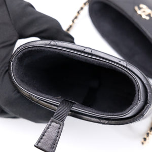 CHANEL VERTICAL PHONE CASE BLACK LAMBSKIN GHW