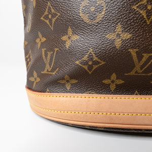 LOUIS VUITTON PETITE BUCKET BAG PM