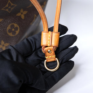 LOUIS VUITTON NEVERFULL MM MONOGRAM CANVAS