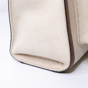 BURBERRY WORLD OF THE POCKET MEDIUM CANVAS WITH LEATHER GHW