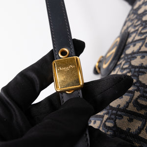CHRISTIAN DIOR EAST-WEAT BOBBY BAG BLUE DIOR OBLIQUE JACQUARD