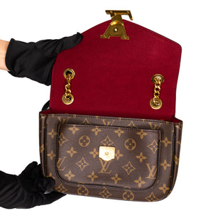 LOUIS VUITTON PASSY MONOGRAM CANVAS BLACK/GOLD HARDWARE (MICROCHIP)