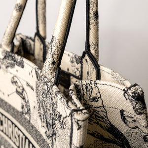 DIOR MEDIUM BOOK TOTE TOILE DE JOUY ZODIAC EMBROIDERY