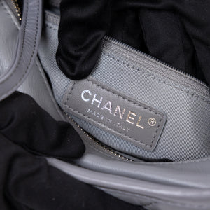 CHANEL SMALL CHEVRON GABRIELLE HOBO BAG GREY CALFSKIN LEATHER MULTICOLOURED HARDWARE