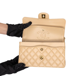 CHANEL CLASSIC FLAP MEDIUM BEIGE CAVIAR LEATHER GHW (MICROCHIP)