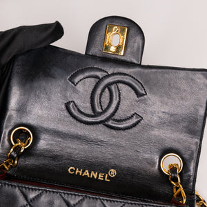 CHANEL VINTAGE CLASSIC SQUARE FLAP LAMBSKIN GHW