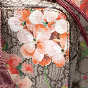 GUCCI GG SUPREME BLOOMS BACKPACK