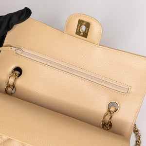 CHANEL CLASSIC FLAP MEDIUM BEIGE CAVIAR LEATHER GHW (MICROCHIP)