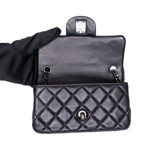 CHANEL MINI CLASSIC FLAP LAMSKIN BLACK