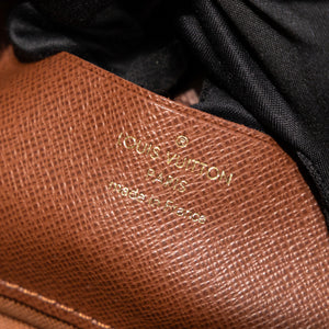 LOUIS VUITTON IVY WALLET OF CHAIN MONOGRAM CANVAS GHW