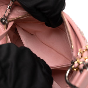 CHANEL SMALL GABRIELLE HOBO BAG TWEED/CALFSKIN MULTICOLOUR / MULTICOLOUR HARDWARE