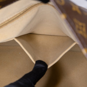 LOUIS VUITTON ARTSY MM MONOGRAM CANVAS