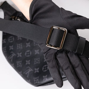 LOUIS VUITTON DISCOVERY BUMBAG PM MONOGRAM ECLIPSE