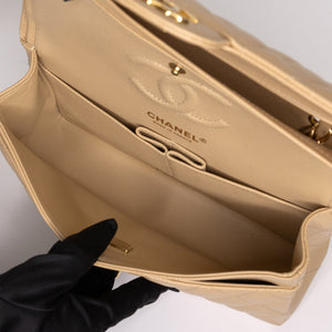 CHANEL CLASSIC FLAP MEDIUM BEIGE CAVIAR LEATHER GHW (MICROCHIP)