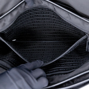 PRADA MESSENGER BAG BLACK SHW