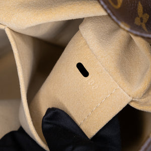 LOUIS VUITTON ARTSY MM MONOGRAM CANVAS