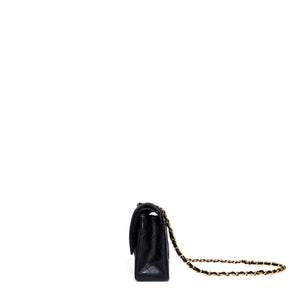 CHANEL VINTAGE MEDIUM CLASSIC FLAP LAMB SKIN GHW