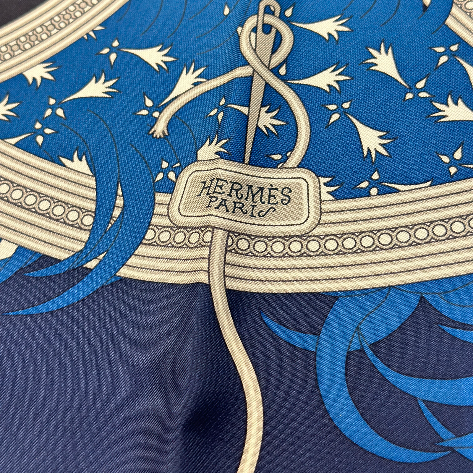 HERMES LEGEND BRODEE SILK SCARF 90CM