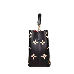 LOUIS VUITTON NEONOE BLACK LEATHER
