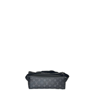 LOUIS VUITTON VOYAGER MESSENGER BAG