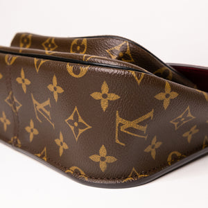 LOUIS VUITTON PASSY MONOGRAM CANVAS BLACK/GOLD HARDWARE (MICROCHIP)