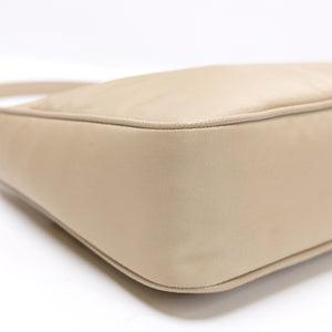 PRADA RE-EDDITION 2005 RE-NYLON SAFFIANO MINI BAG BEIGE SHW