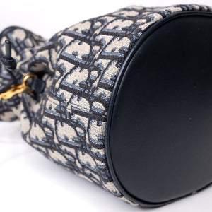 CHRISTIAN DIOR 30 MONTAIGNE MINI BUCKET BAG