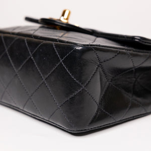 CHANEL VINTAGE CLASSIC SQUARE FLAP LAMBSKIN GHW