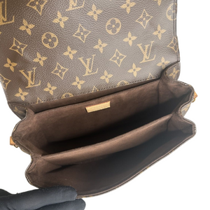 LOUIS VUITTON MONOGRAM CANVAS POCHETTE METIS M44875