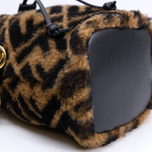 FENDI MINI MON TRESOR BUCKET BAG MULTICOLOUR SHEARLING / LEATHER GHW