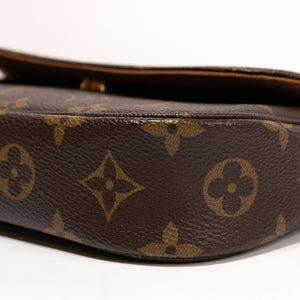 LOUIS VUITTON IVY WALLET OF CHAIN MONOGRAM CANVAS GHW