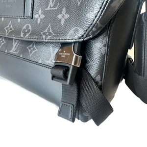 LOUIS VUITTON VOYAGER MESSENGER BAG