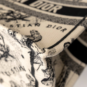 DIOR MEDIUM BOOK TOTE TOILE DE JOUY ZODIAC EMBROIDERY