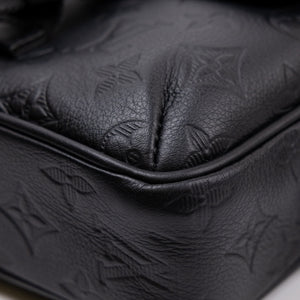 LOUIS VUITTON GETAWAY MESSENGER  BLACK MONOGRAM SHADOW LEATHER BLACK HARDWARE