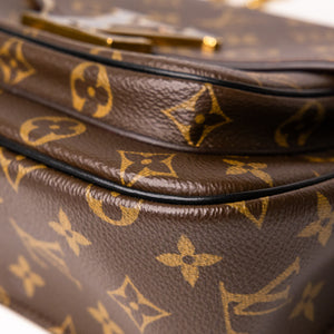 LOUIS VUITTON PASSY MONOGRAM CANVAS BLACK/GOLD HARDWARE (MICROCHIP)